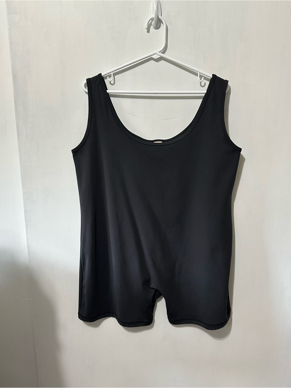 Smash + Tess Black Scoop Neck Romper
Size 3xl